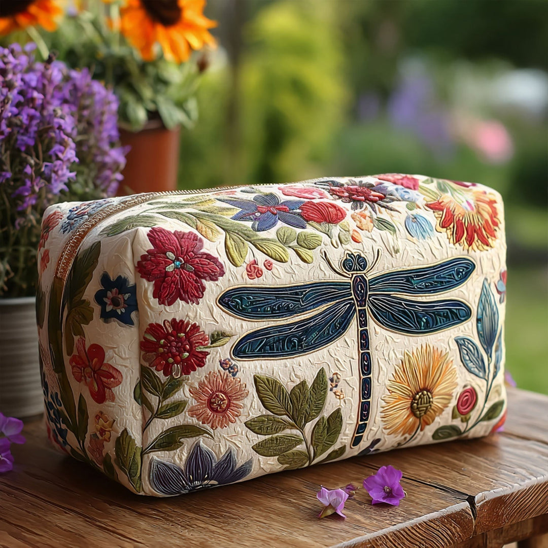 Quilted beauty case with cute bee NCU0PT9338