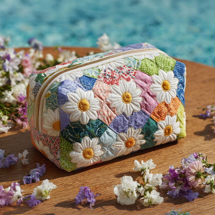 Quilted beauty case with petal path NCU0PT9259