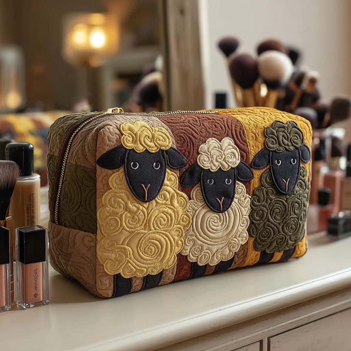 Quilted beauty case with trio of sheep NCU0NT10391
