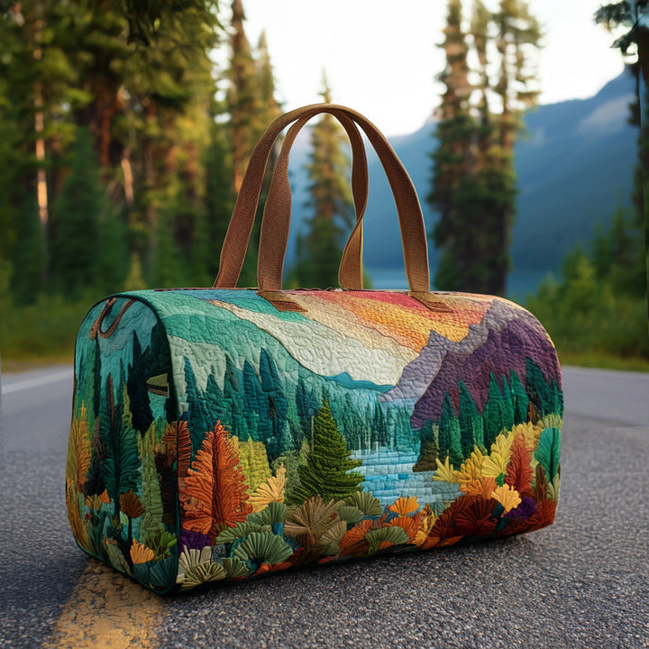 Quilted Travel Bag with Bright Woodland Scene NCU0DV7502